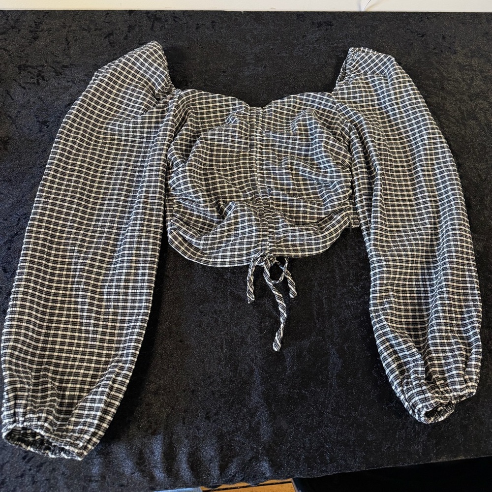South Moon Under NWT Tie Front Crop Top Puff Sleeve Size Small Cottagecore